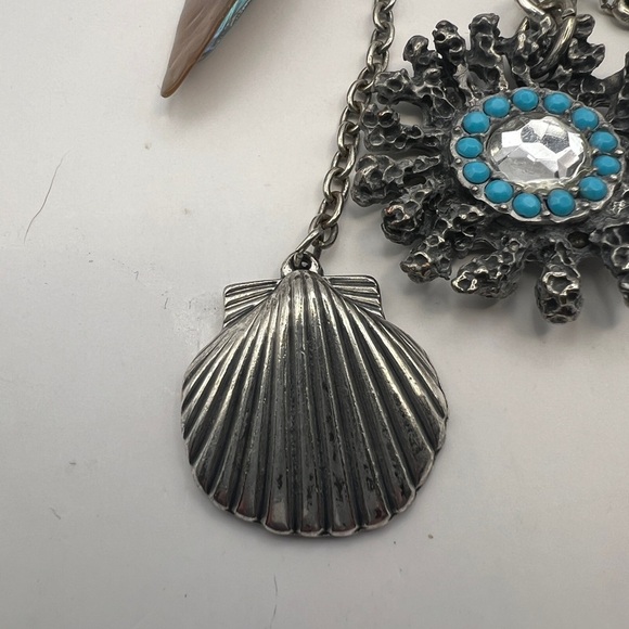 Chico's seahorse, jadeite, seashell long pendant silver tone necklace - Picture 6 of 14